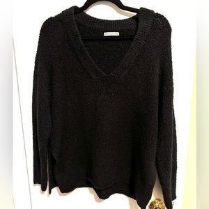 Urban Outfitters Rosie Black V-Neck Soft Split Hem Sweater